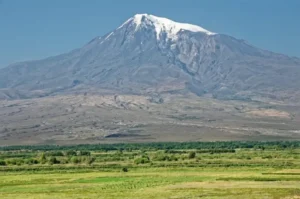 Monte Ararat: come organizzare il trekking sulla vetta più alta della Turchia